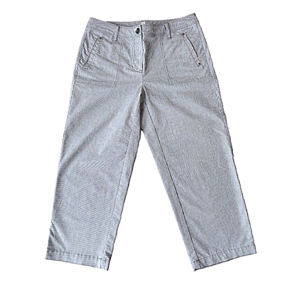 Liz Claiborne Pants - Liz Claiborne  NWOTGrey White‎ Pinstripe Cropped Pants Size 6 Stretch Straight